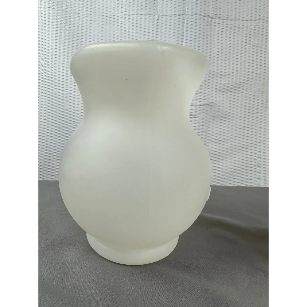Vintage 1983 Kool AID Man 2‎ quart pitcher w/ 1 matching Cup. Used